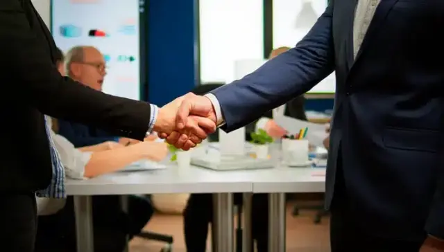 ABD’ye Şirket Transferi Yapacak Yöneticiler İçin Kritik EB-1C Detayları