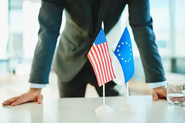 Amerika'da Şirket Kurmak İçin LLC ve Corporation Nedir?